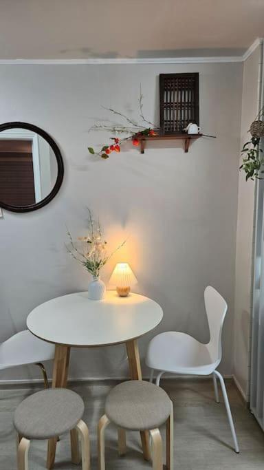 Open Near Station Apartment *