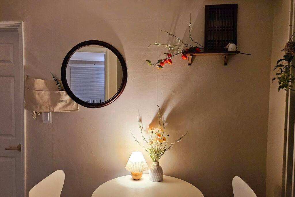 Open Near Station Apartment Seoul